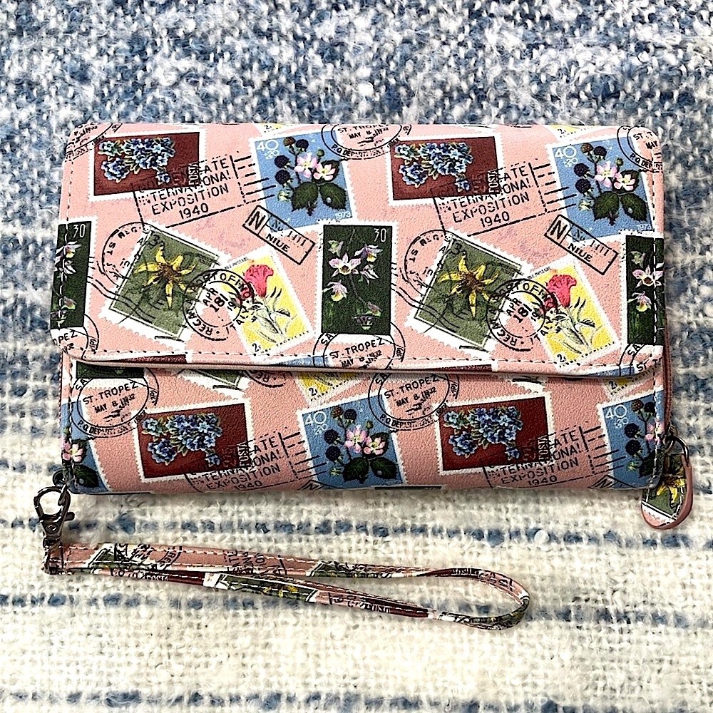 New Wristlet Wallet 🤗